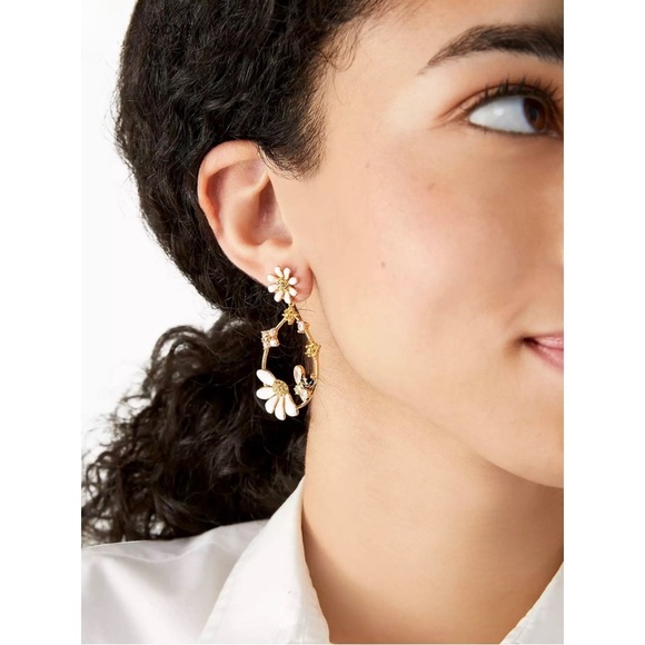 KATE SPADE • Dazzling Daisies Bee Statement Hoop Earrings - Picture 2 of 5